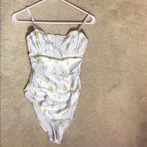 UO Tulip Bodysuit NWOT